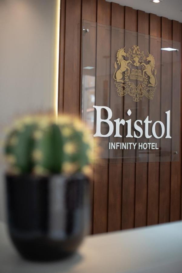 Bristol Infinity Hotel 4*